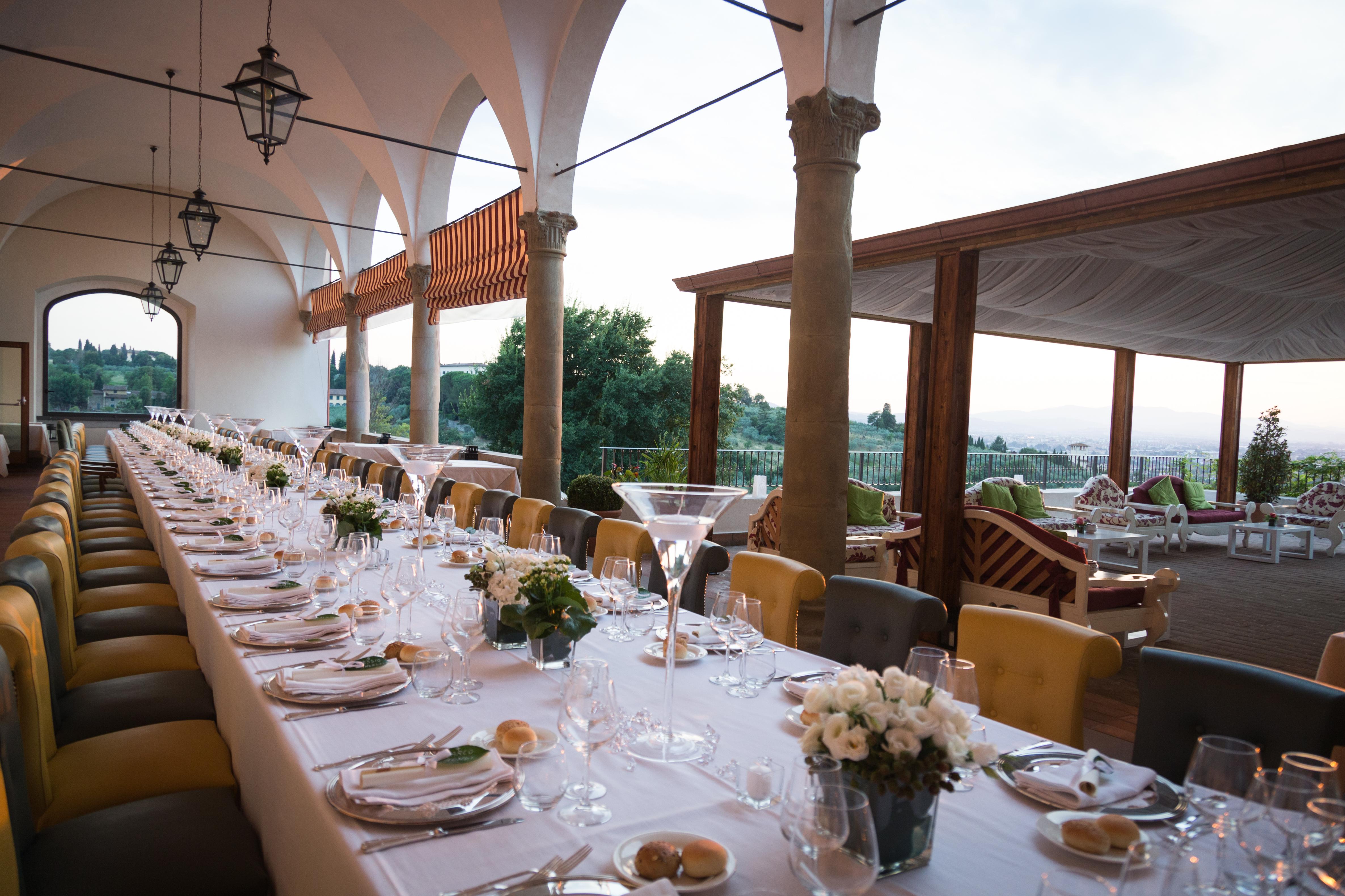 Villa Tolomei Hotel & Resort Florens Exteriör bild The restaurant